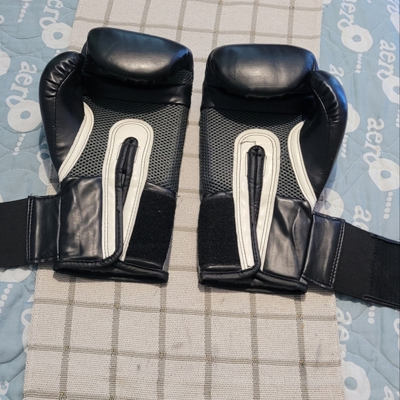 Everlast Pro Style Training Gloves - Picture 7 of 9